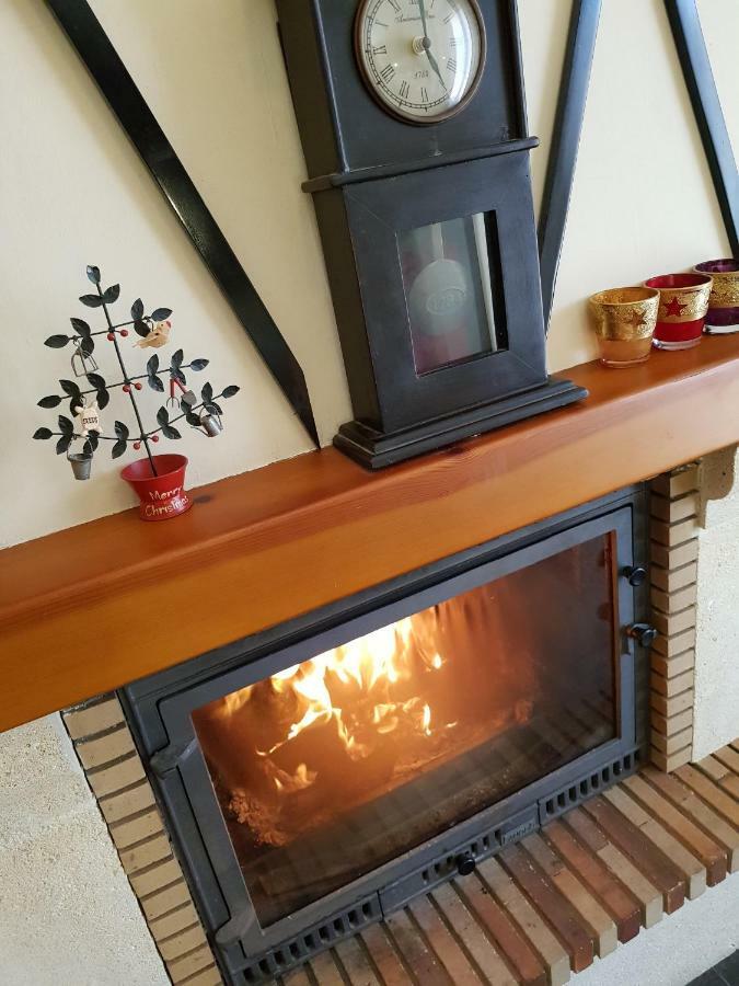 فيلا Casa Encantadora Con Piscina Privada Y Chimenea Las Jaras المظهر الخارجي الصورة